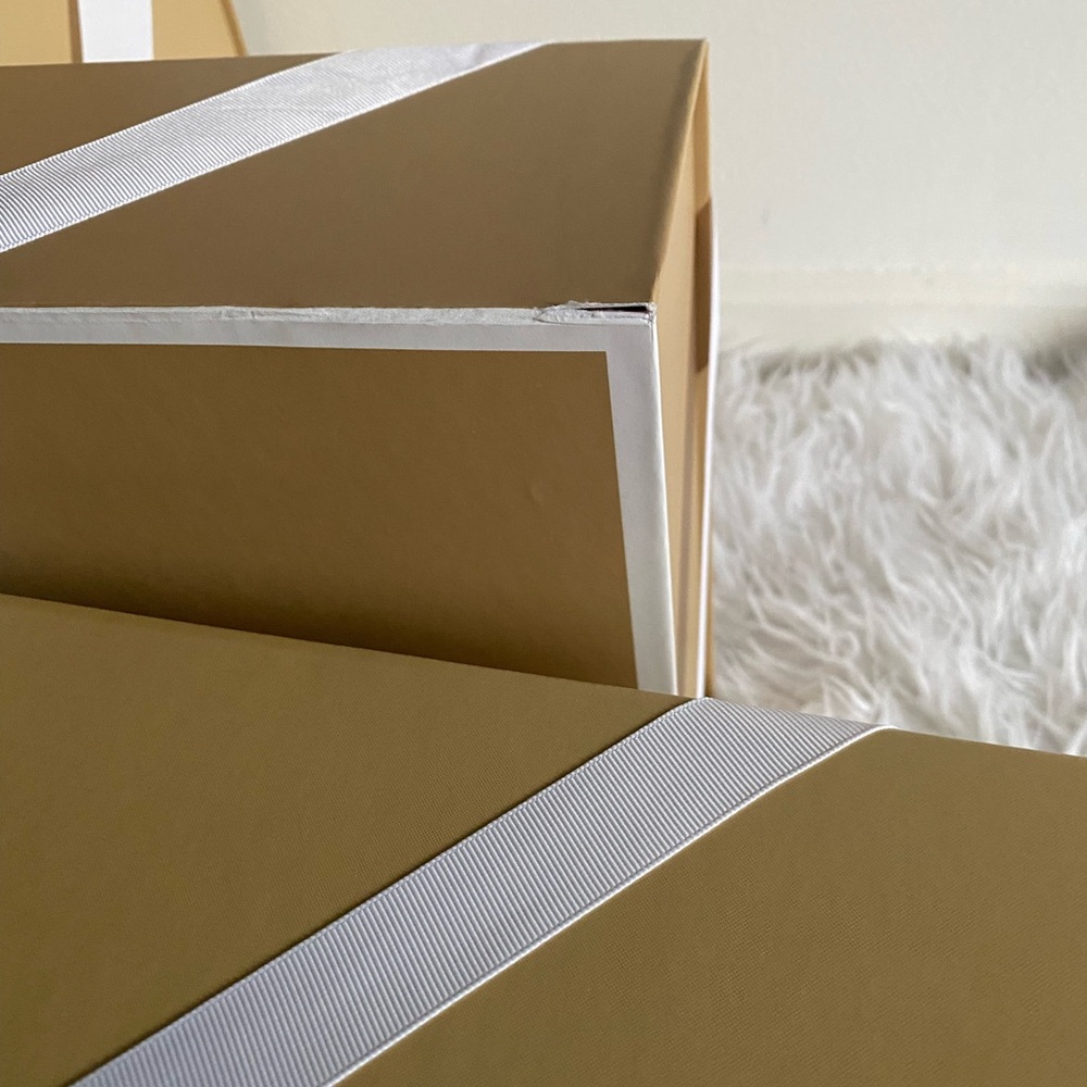 Michael Kors Gift Boxes with White Ribbons (3) - Picture 3 of 9